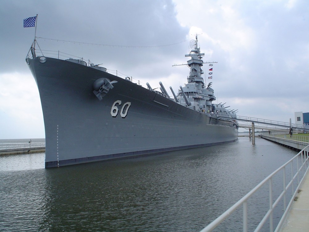 USS_Alabama_Mobile,_Alabama_002